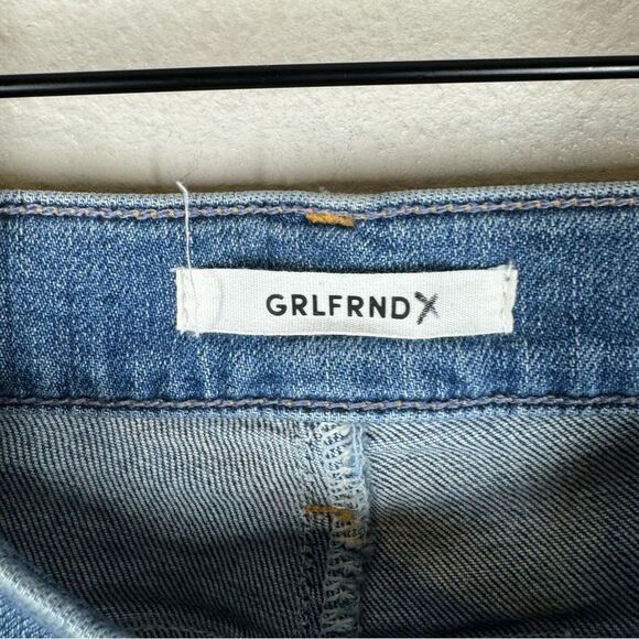 GRLFRND Reed Jeans in Come Over Wash Raw Hem High Rise Crop Size 28 - Picture 3 of 10